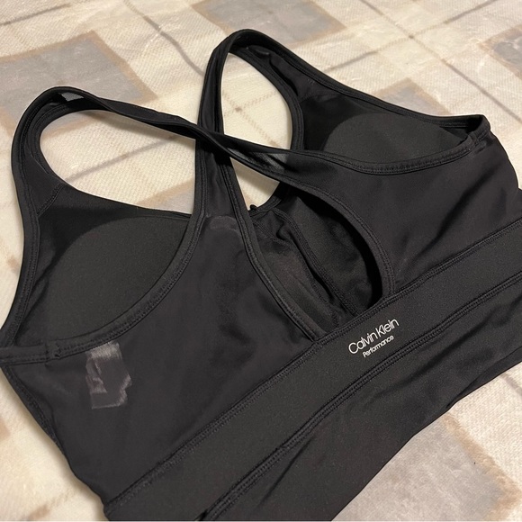 Calvin Klein Performance Sports Bra with Mesh Straps and Cut-outs Size Large - Picture 5 of 6